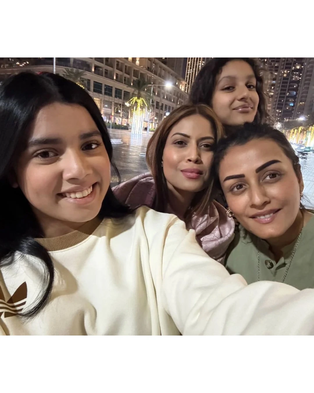 Namrata Shirodkar and Sitara Enjoying Vacation in Dubai