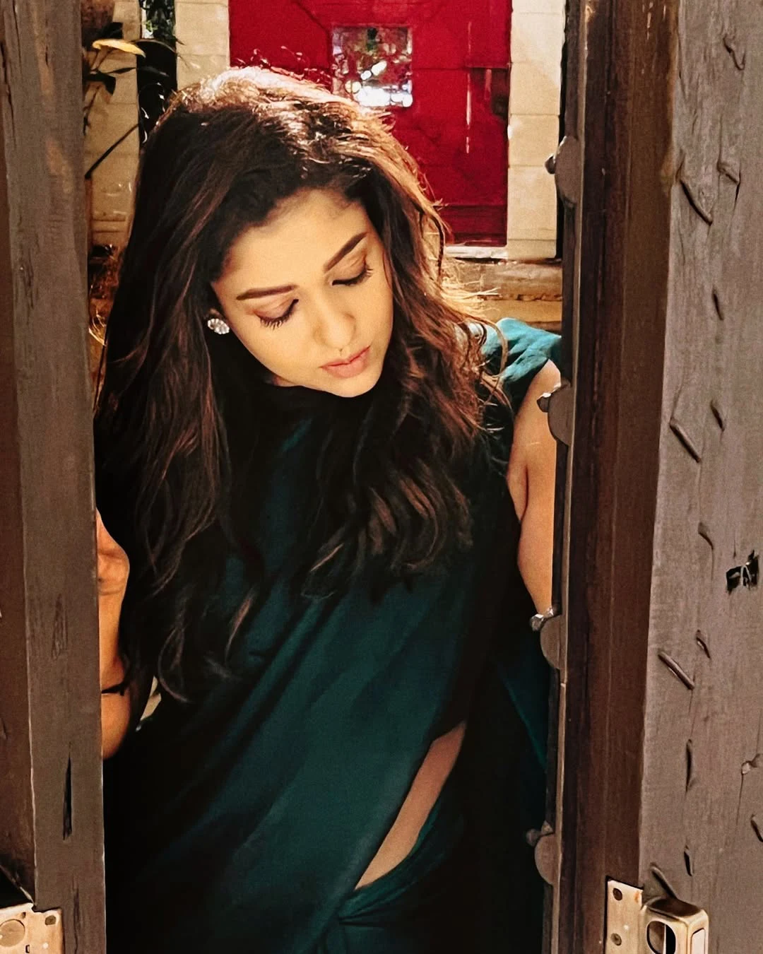 Nayanthara Shines in Saree