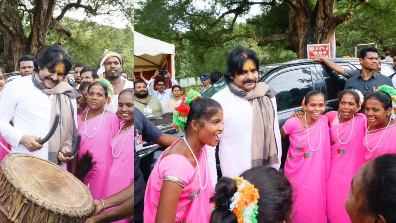 Pawan Kalyan : డప్పు కొట్టి గిరిజనులతో కలిసి థింసా డ్యాన్స్ చేసిన పవన్.. పాట కూడా నేర్చుకొని.. ఫొటోలు, వీడియోలు వైరల్.. Pawan Kalyan : డప్పు కొట్టి గిరిజనులతో కలిసి థింసా డ్యాన్స్ చేసిన పవన్.. పాట కూడా నేర్చుకొని.. ఫొటోలు, వీడియోలు వైరల్..