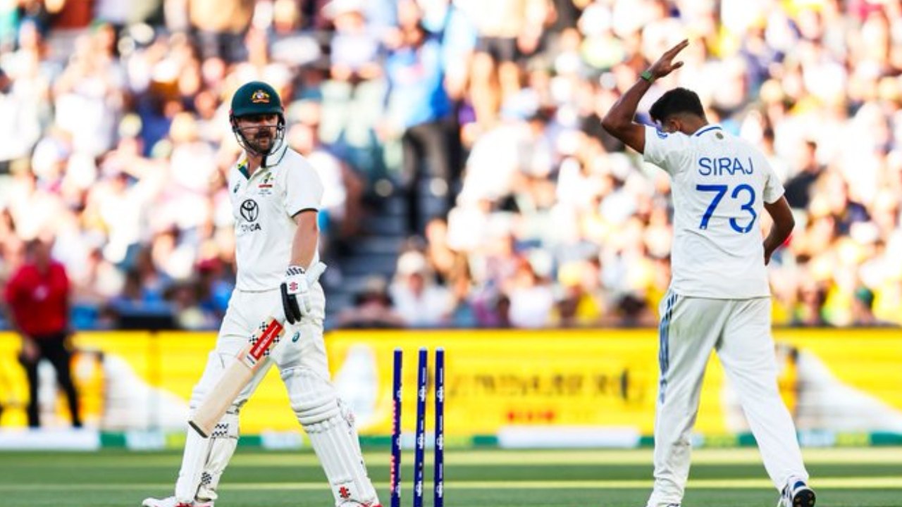 IND vs AUS : భారత్తో రెండో టెస్టు.. తొలి ఇన్నింగ్స్లో ఆసీస్ 337 ఆలౌట్.. 157 రన్స్ లీడ్ IND vs AUS : భారత్తో రెండో టెస్టు.. తొలి ఇన్నింగ్స్లో ఆసీస్ 337 ఆలౌట్.. 157 రన్స్ లీడ్