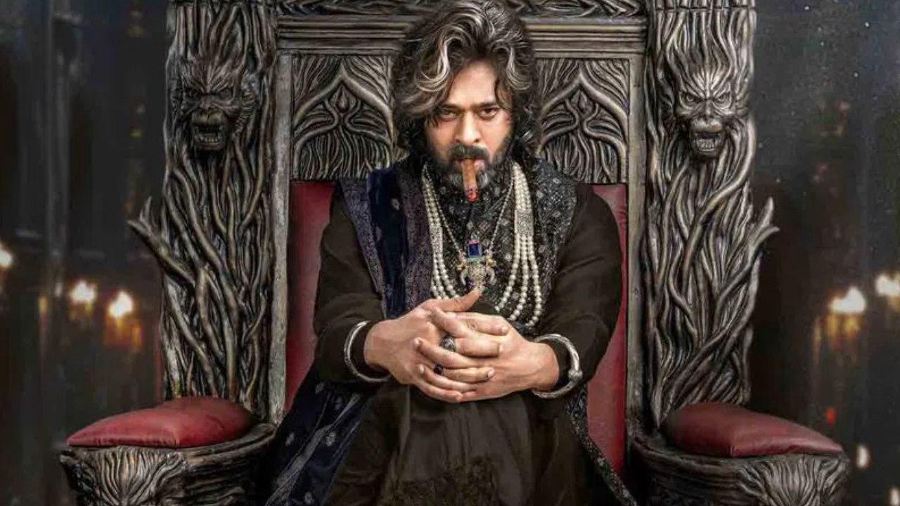 Raja Saab : ప్రభాస్ ఫ్యాన్స్కు నిరాశే.. ‘రాజా సాబ్’వాయిదా..? Raja Saab : ప్రభాస్ ఫ్యాన్స్కు నిరాశే.. ‘రాజా సాబ్’వాయిదా..?