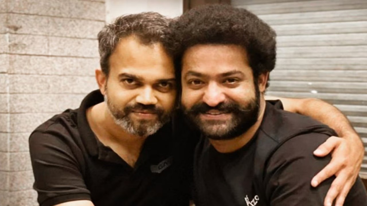 NTR – Neel : ఎన్టీఆర్తో సినిమా పై అప్డేట్ ఇచ్చిన ప్రశాంత్ నీల్.. ఏ జానరో తెలుసా? NTR – Neel : ఎన్టీఆర్తో సినిమా పై అప్డేట్ ఇచ్చిన ప్రశాంత్ నీల్.. ఏ జానరో తెలుసా?