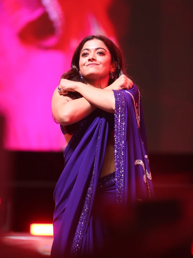 Rashmika Mandanna Cute Photos in Saree