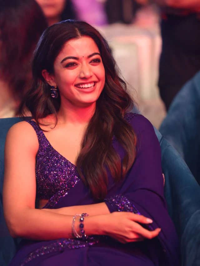 Rashmika Mandanna Cute Photos in Saree