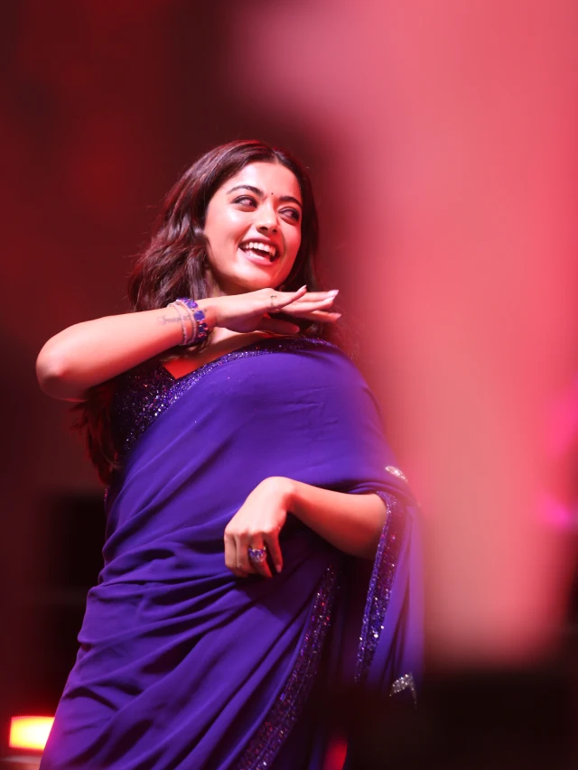 Rashmika Mandanna Cute Photos in Saree
