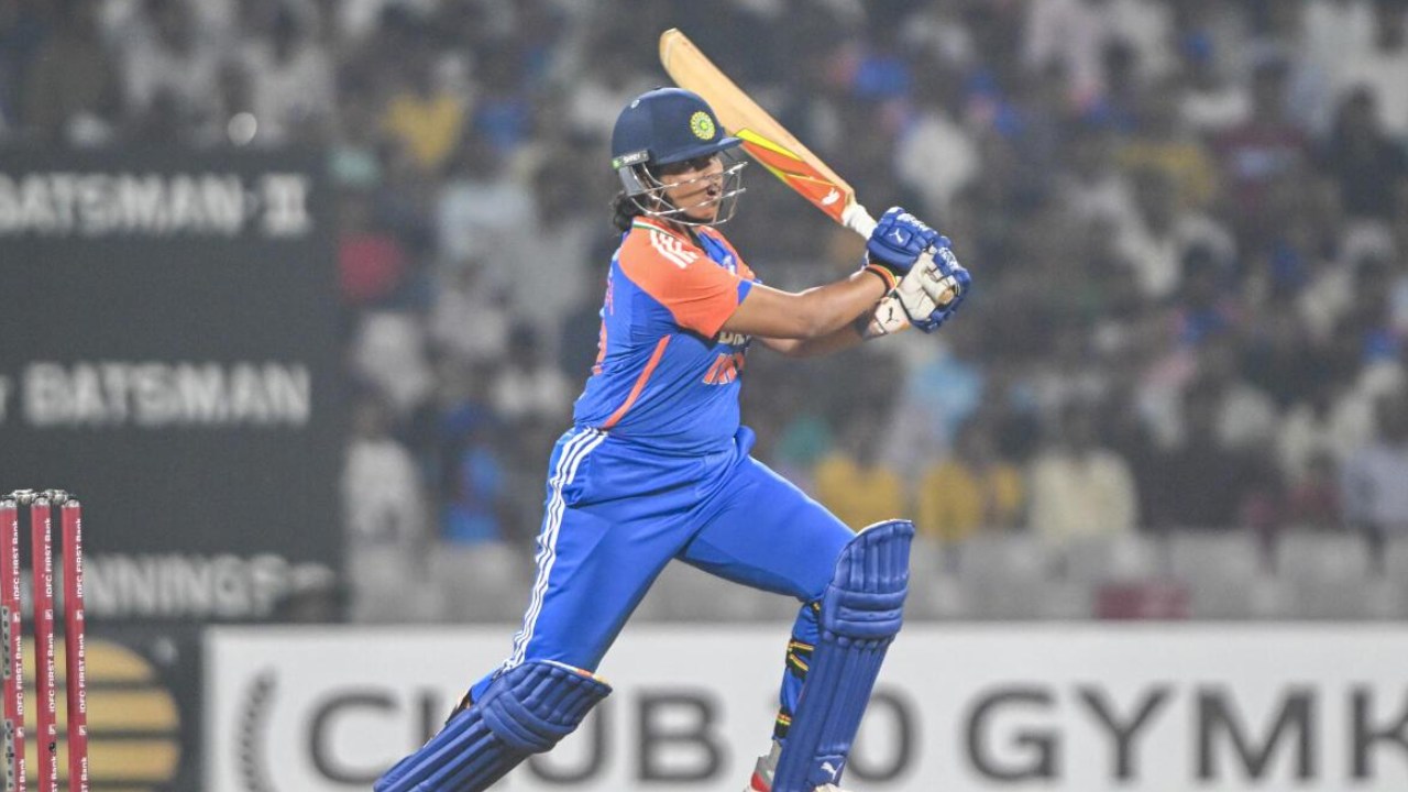 IND-W vs WI-W : చరిత్ర సృష్టించిన భారత మహిళా క్రికెటర్ రిచా ఘోష్.. దంచికొడితే.. ప్రపంచ రికార్డు సమం.. IND-W vs WI-W : చరిత్ర సృష్టించిన భారత మహిళా క్రికెటర్ రిచా ఘోష్.. దంచికొడితే.. ప్రపంచ రికార్డు సమం..