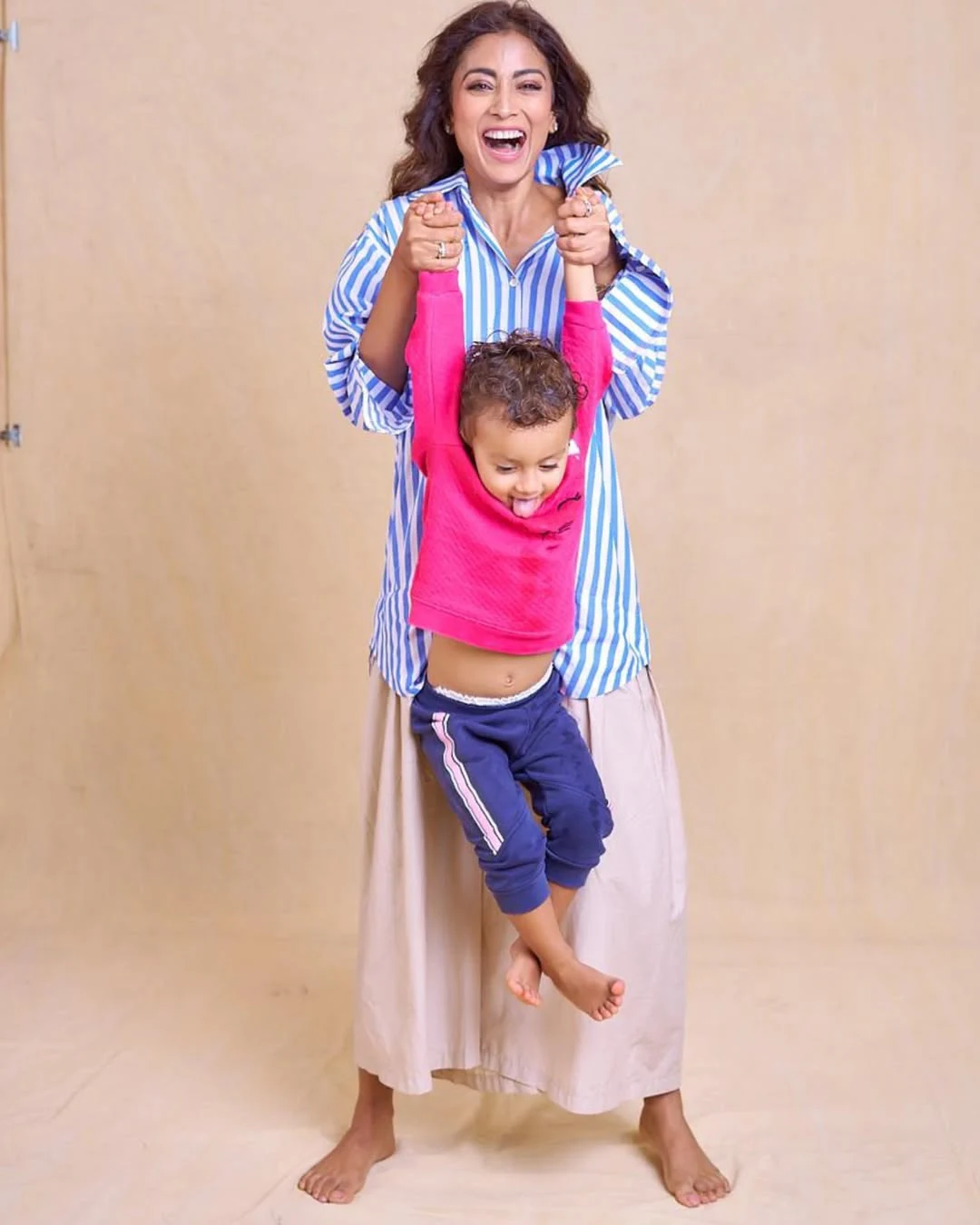 Shriya Saran Cute Photos with her Daughter