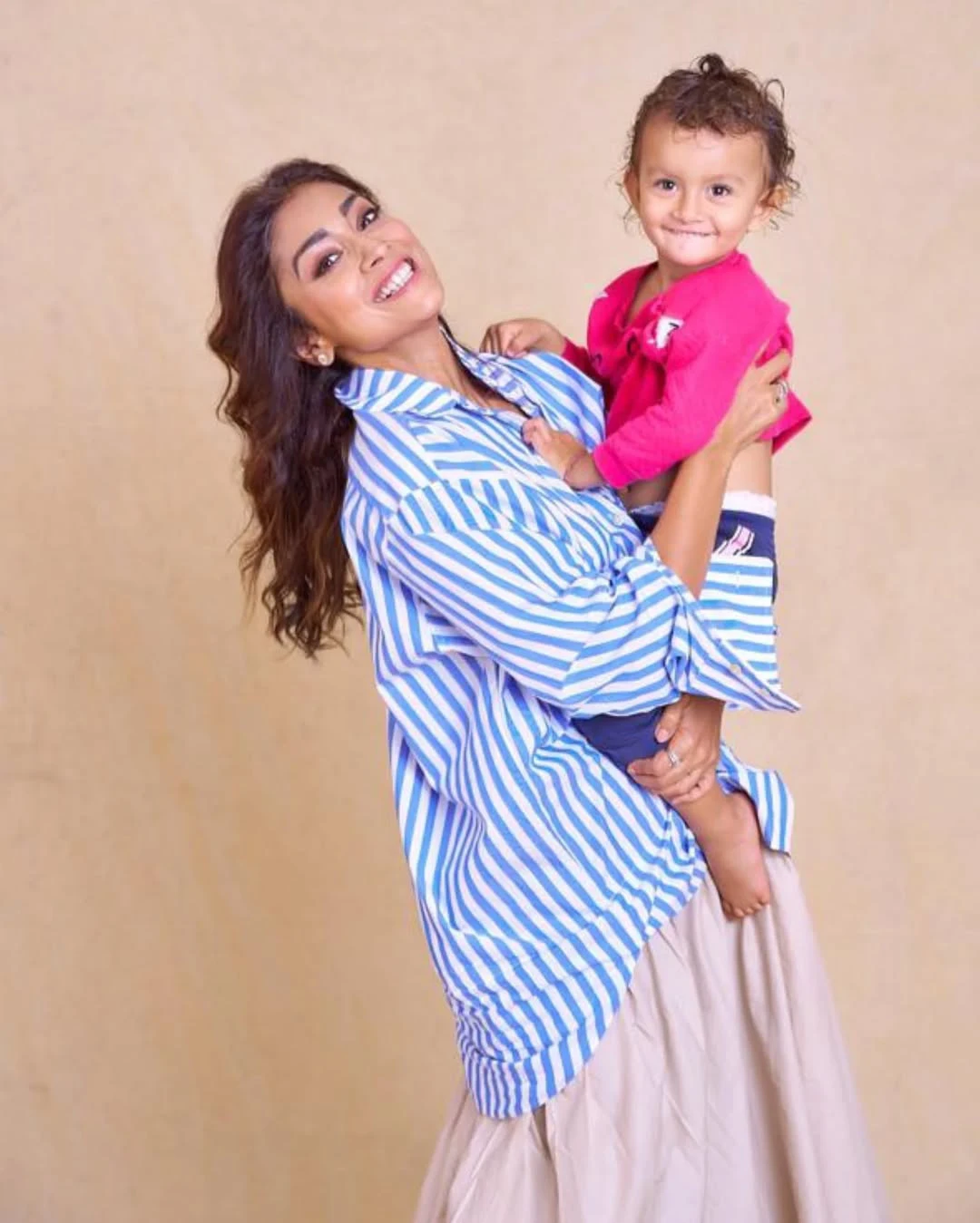 Shriya Saran Cute Photos with her Daughter