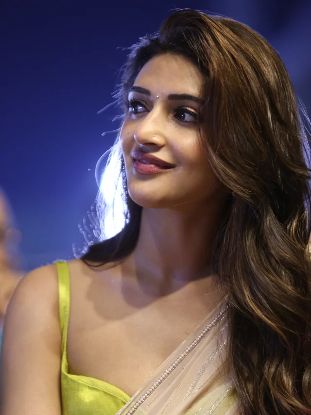 Sreeleela Stunning Looks in Saree