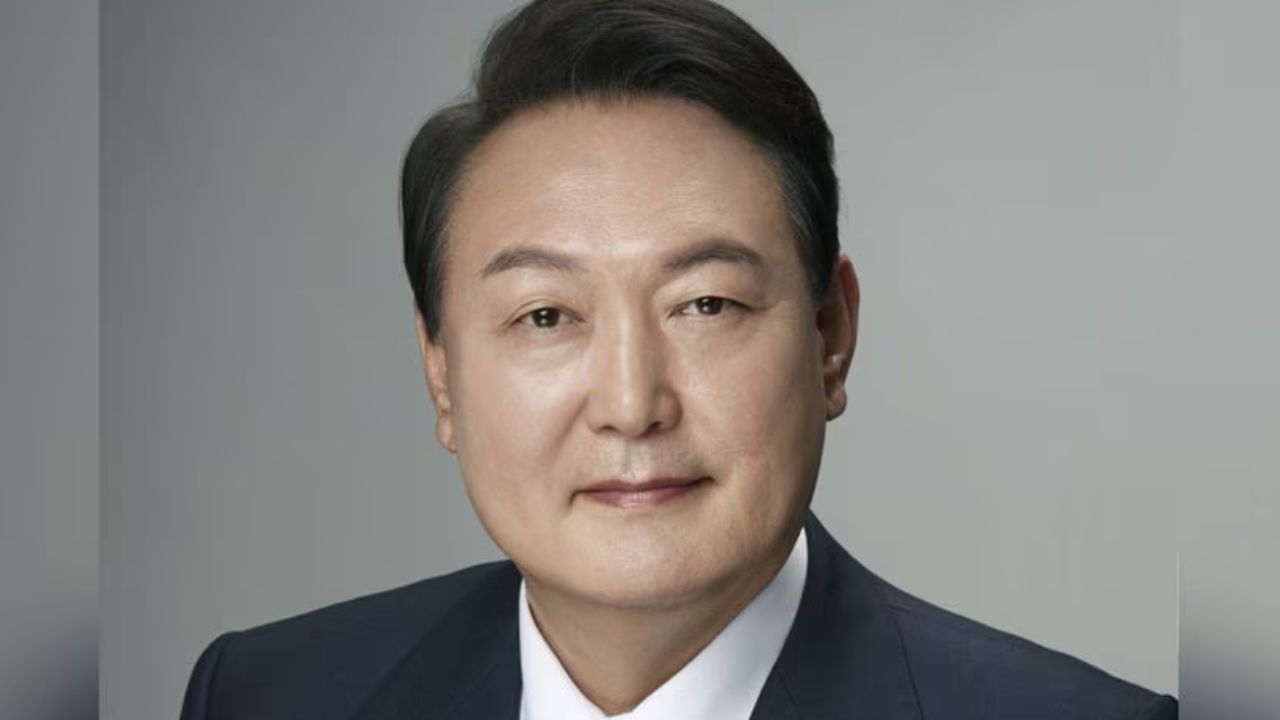 Yoon Suk Yeol: మార్షల్ లాను ఉపసంహరించుకున్న దక్షిణ కొరియా అధ్యక్షుడు Yoon Suk Yeol: మార్షల్ లాను ఉపసంహరించుకున్న దక్షిణ కొరియా అధ్యక్షుడు