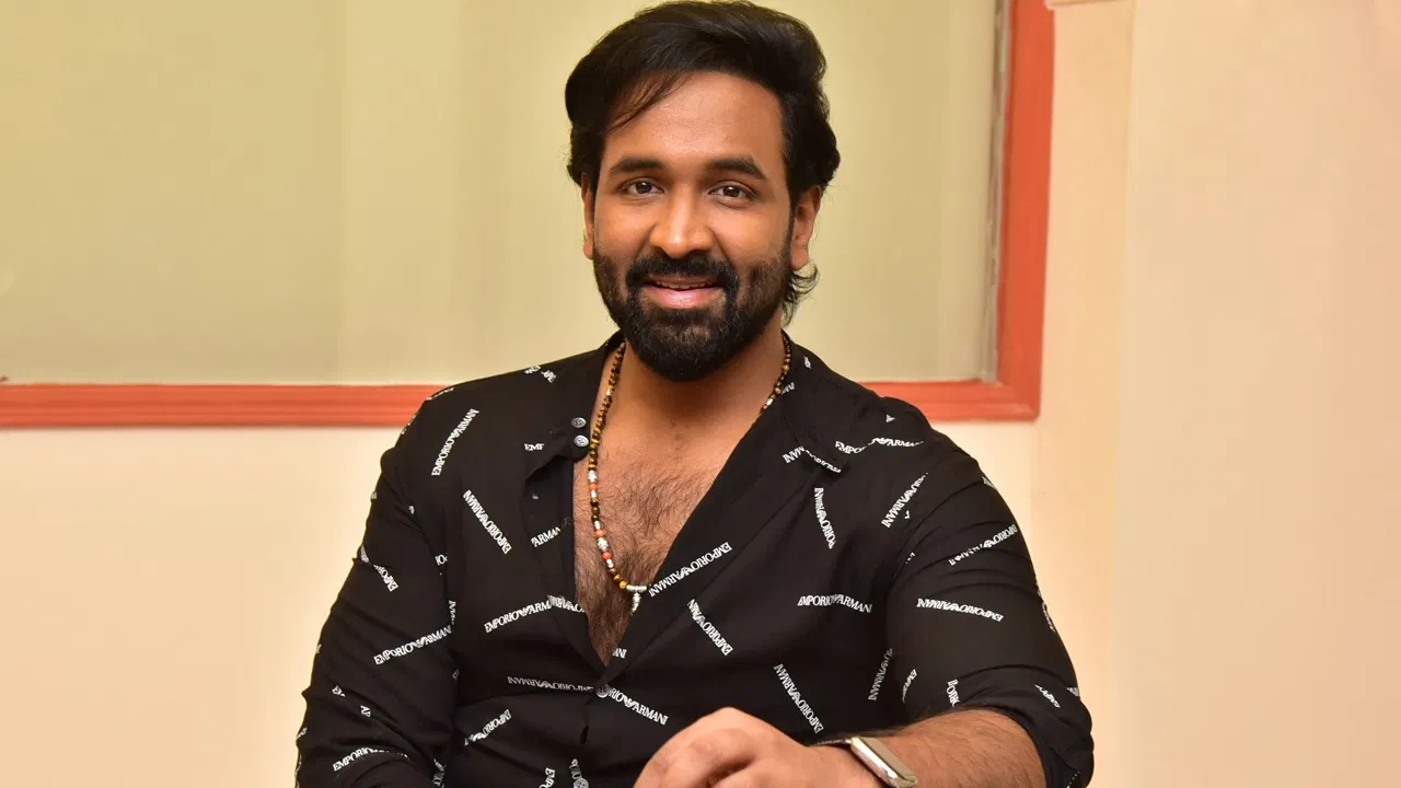 Vishnu Manchu : మంచు ఫ్యామిలీలో ముదురుతున్న వివాదం.. దుబాయ్ నుండి వచ్చిన విష్ణు ఏం చెప్పాడు.. Vishnu Manchu : మంచు ఫ్యామిలీలో ముదురుతున్న వివాదం.. దుబాయ్ నుండి వచ్చిన విష్ణు ఏం చెప్పాడు..