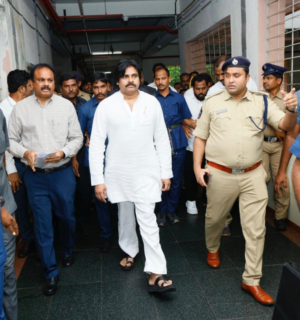 Ap Deputy CM Visits Kadapa Rims Hospital