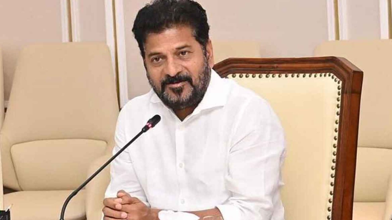 CM Revanth Reddy : బెనిఫిట్ షోస్, టికెట్ రేట్ల పై సీఎం రేవంత్ రెడ్డిని సమర్ధించిన తెలంగాణ, తెలుగు ఫిలిం ఎగ్జిబిటర్స్.. CM Revanth Reddy : బెనిఫిట్ షోస్, టికెట్ రేట్ల పై సీఎం రేవంత్ రెడ్డిని సమర్ధించిన తెలంగాణ, తెలుగు ఫిలిం ఎగ్జిబిటర్స్..