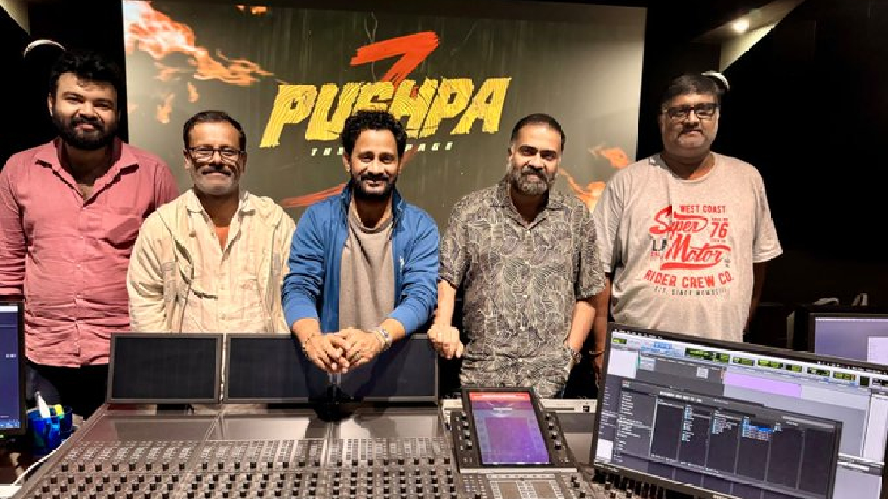 Pushpa 3 : బన్నీ ఫ్యాన్స్ గెట్ రెడీ.. పుష్ప 3 టైటిల్ కూడా ఫిక్స్.. ఏంటంటే.. Pushpa 3 : బన్నీ ఫ్యాన్స్ గెట్ రెడీ.. పుష్ప 3 టైటిల్ కూడా ఫిక్స్.. ఏంటంటే..