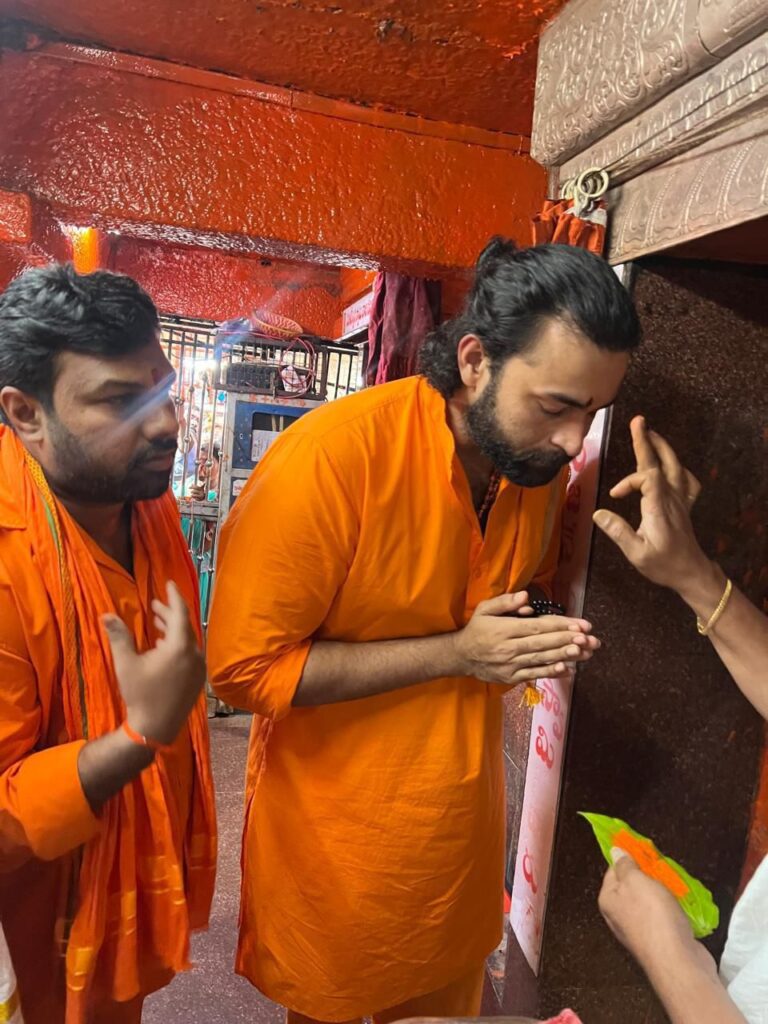 Varun Tej Wears Hanuman Deeksha and went to Kondagattu Temple 