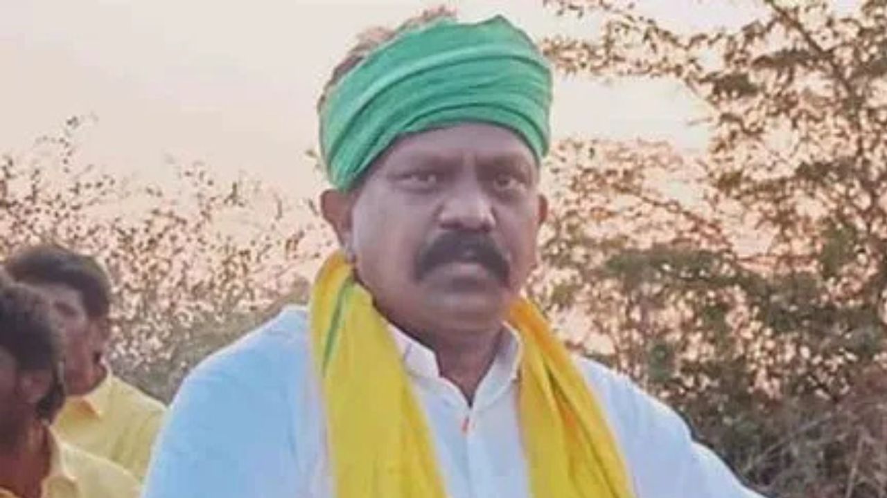 Kolikapudi Srinivasarao: తిరువూరు ఎమ్మెల్యే కొలికపూడి వ్యవహారంపై టీడీపీ హైకమాండ్ సీరియస్ Kolikapudi Srinivasarao: తిరువూరు ఎమ్మెల్యే కొలికపూడి వ్యవహారంపై టీడీపీ హైకమాండ్ సీరియస్