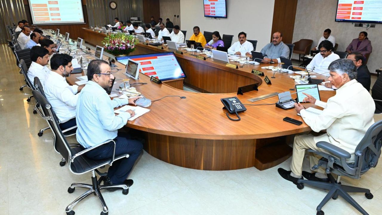 Ap Cabinet Meeting Updates: ఏపీ క్యాబినెట్ కీలక నిర్ణయాలు.. వీటికి ఆమోదముద్ర Ap Cabinet Meeting Updates: ఏపీ క్యాబినెట్ కీలక నిర్ణయాలు.. వీటికి ఆమోదముద్ర