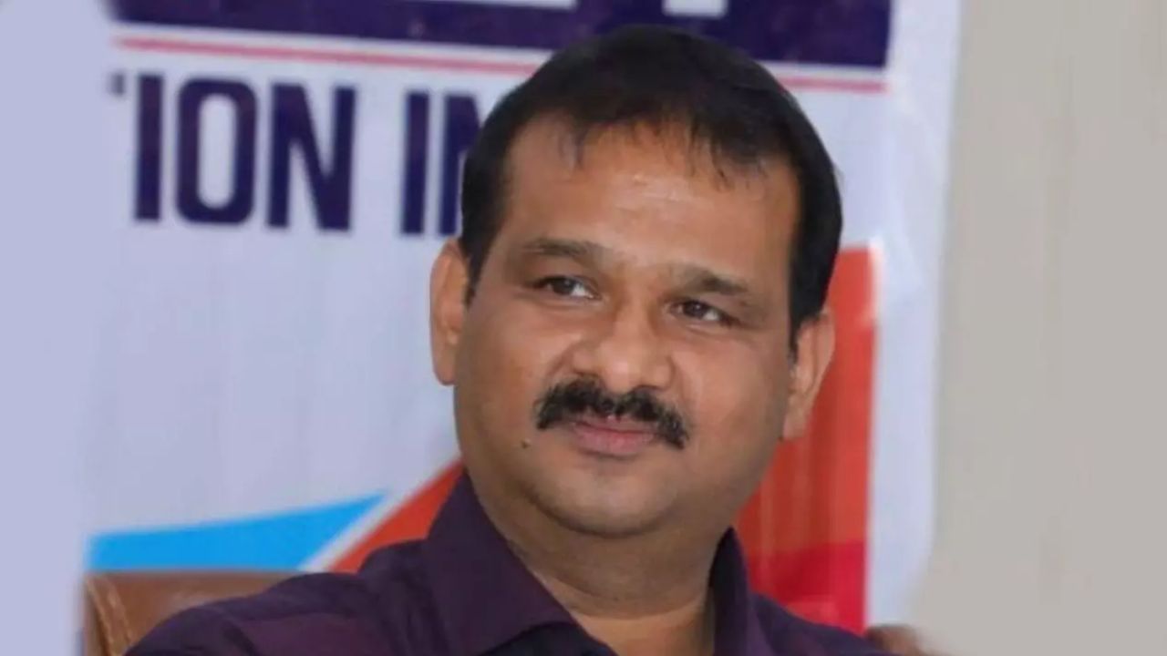 HCA: హెచ్సీఏ అధ్యక్షుడు జగన్ మోహన్ రావుపై వేటు.. ఆ ఇద్దరు కూడా సస్పెండ్.. HCA: హెచ్సీఏ అధ్యక్షుడు జగన్ మోహన్ రావుపై వేటు.. ఆ ఇద్దరు కూడా సస్పెండ్..