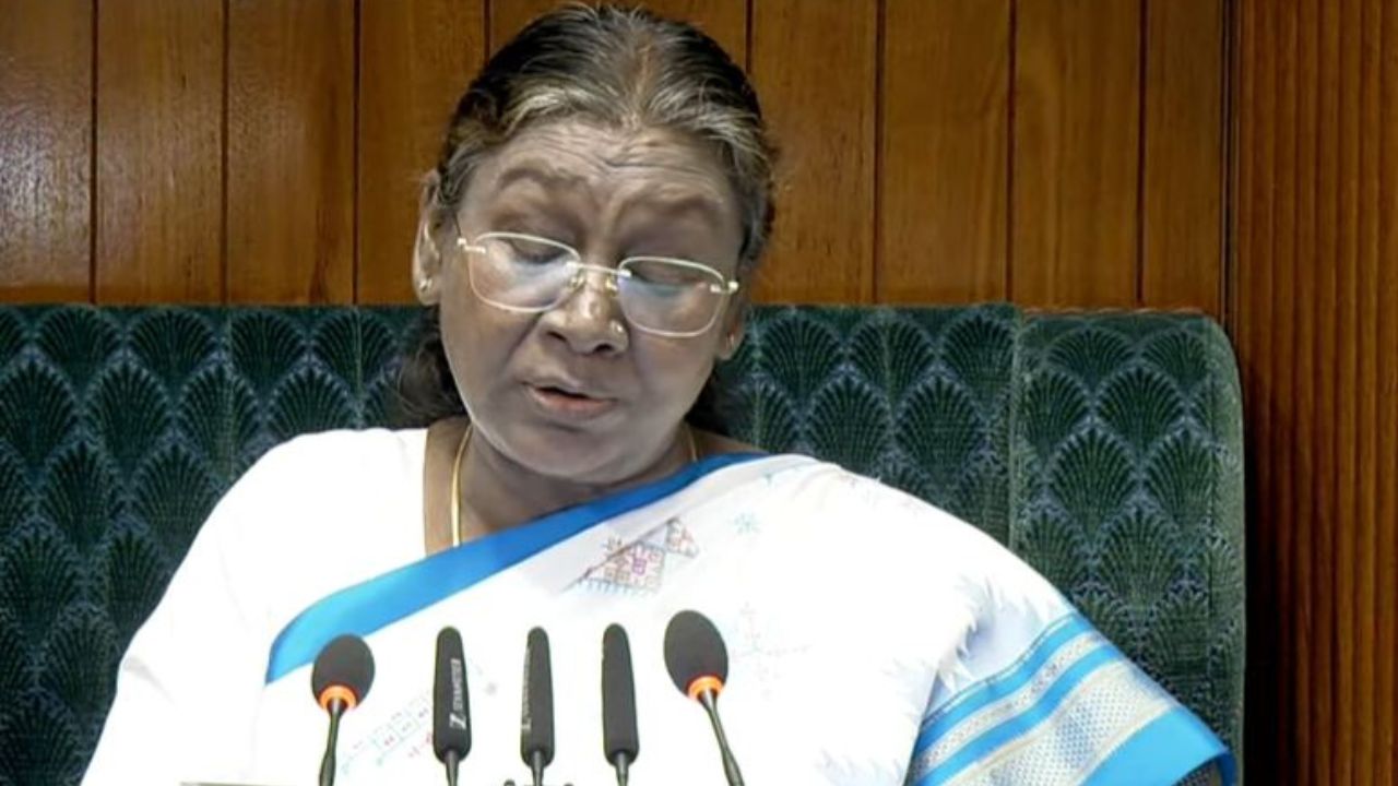 Budget 2025: మధ్య తరగతికి గుడ్ న్యూస్? బడ్జెట్కి ముందు రాష్ట్రపతి కీలక వ్యాఖ్యలు Budget 2025: మధ్య తరగతికి గుడ్ న్యూస్? బడ్జెట్కి ముందు రాష్ట్రపతి కీలక వ్యాఖ్యలు