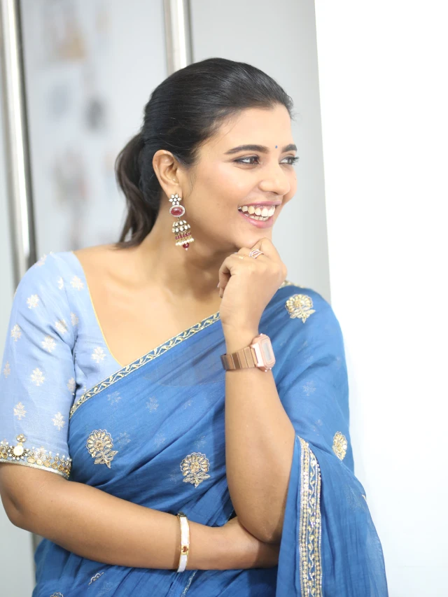 Aishwarya Rajesh Stunning Looks in Saree