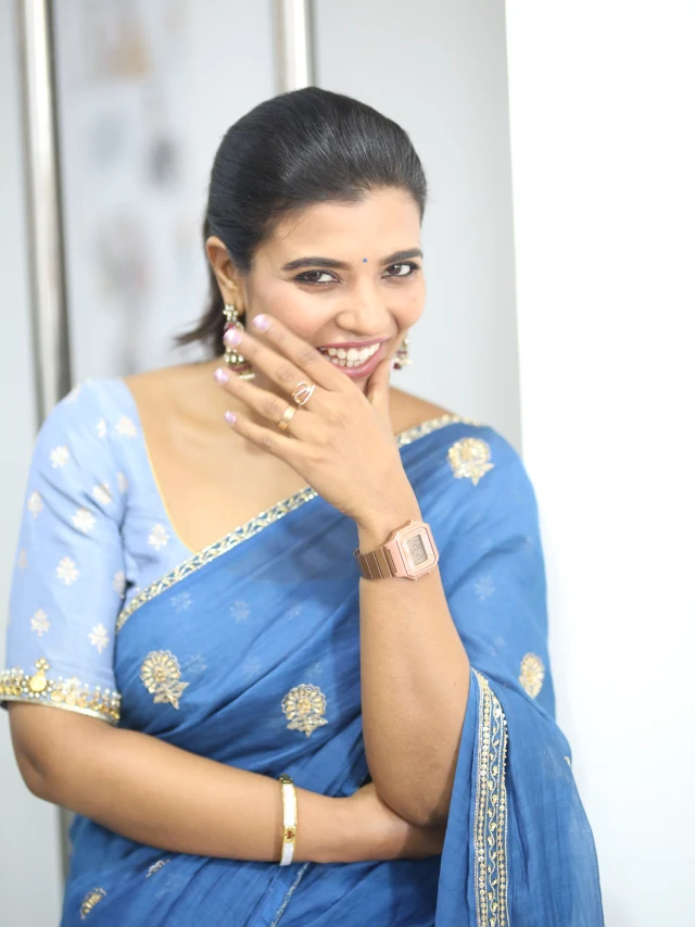Aishwarya Rajesh Stunning Looks in Saree