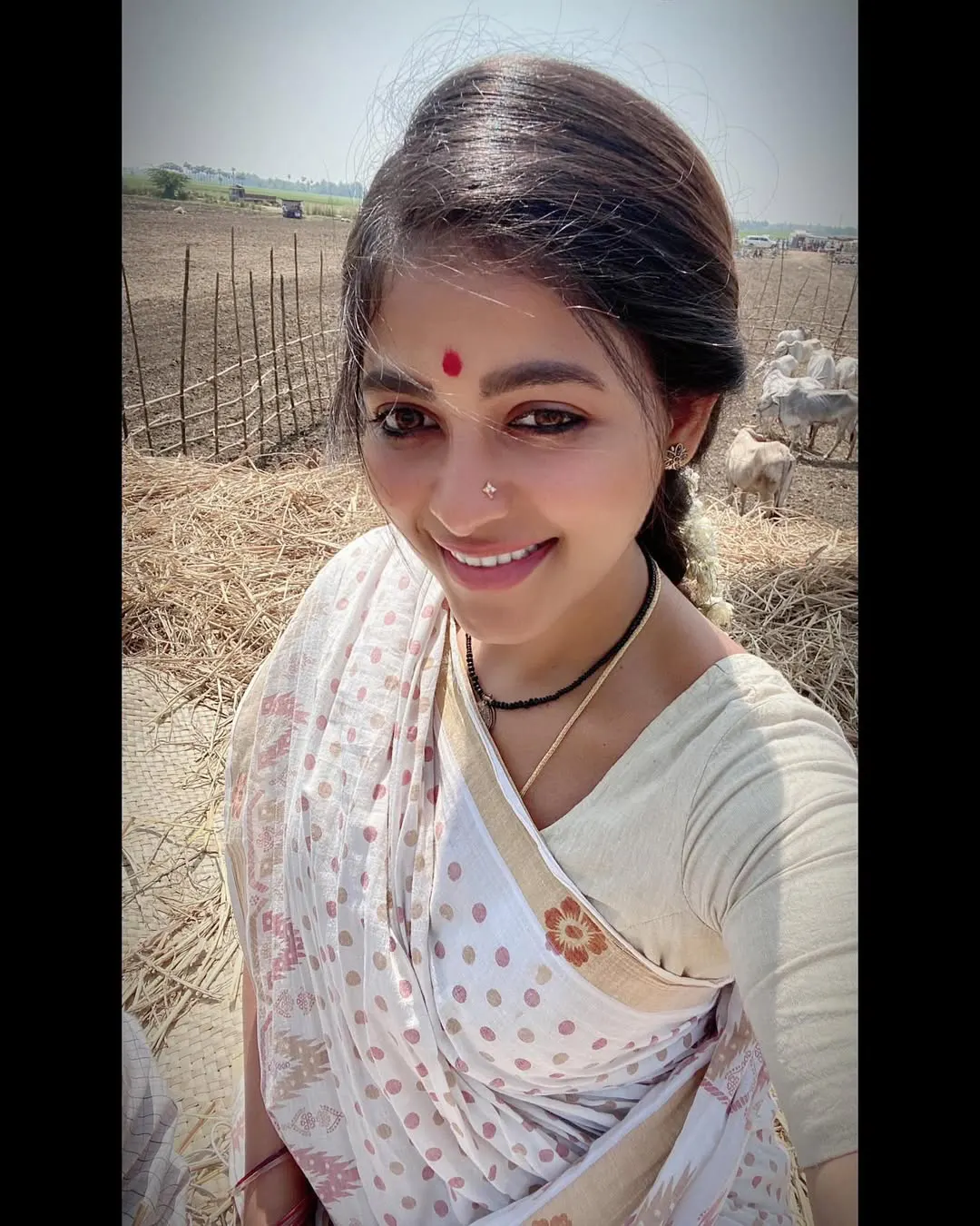 Actress Anjali Shares Game Changer Character Photos