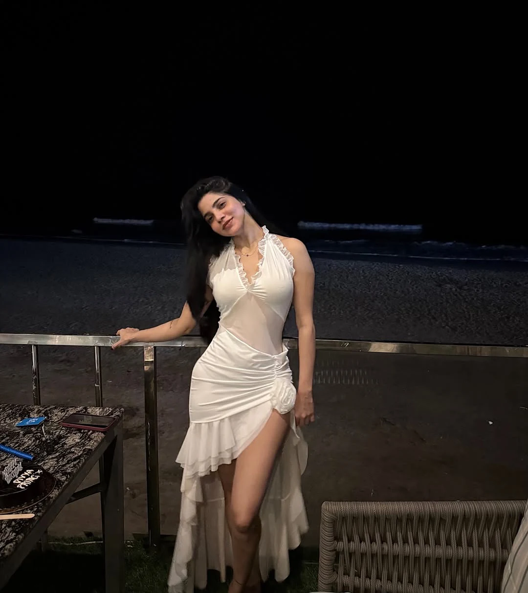 Divyabharathi Birthday Celebrations in Beach