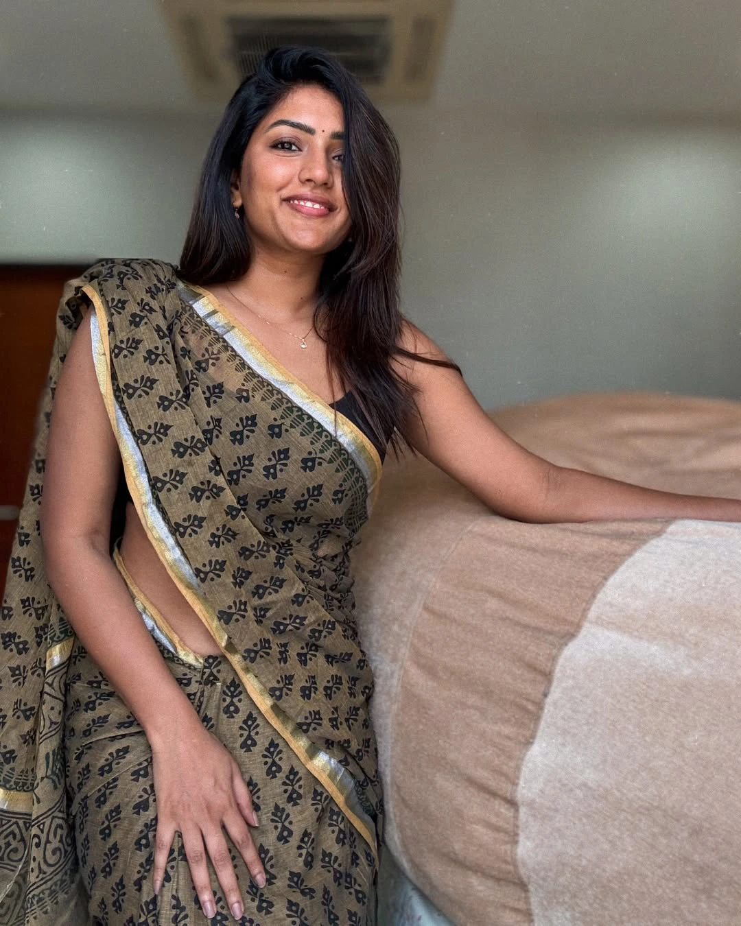 Eesha Rebba Sleeveless Stunning Looks
