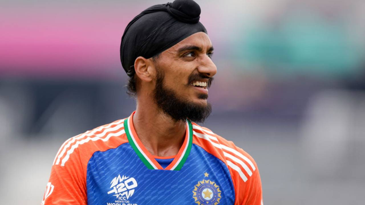 IND vs ENG 2nd T20 : హిస్టరీకి అడుగు దూరంలో అర్ష్ దీప్.. ఇవాళ కొట్టేస్తాడా! IND vs ENG 2nd T20 : హిస్టరీకి అడుగు దూరంలో అర్ష్ దీప్.. ఇవాళ కొట్టేస్తాడా!