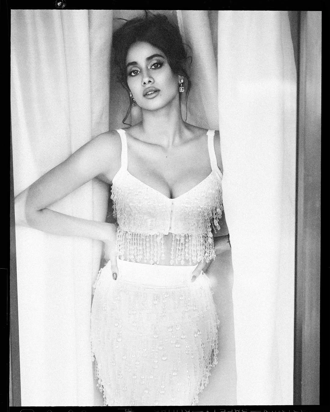 Janhvi Kapoor Elegant her Beauty in White Dress