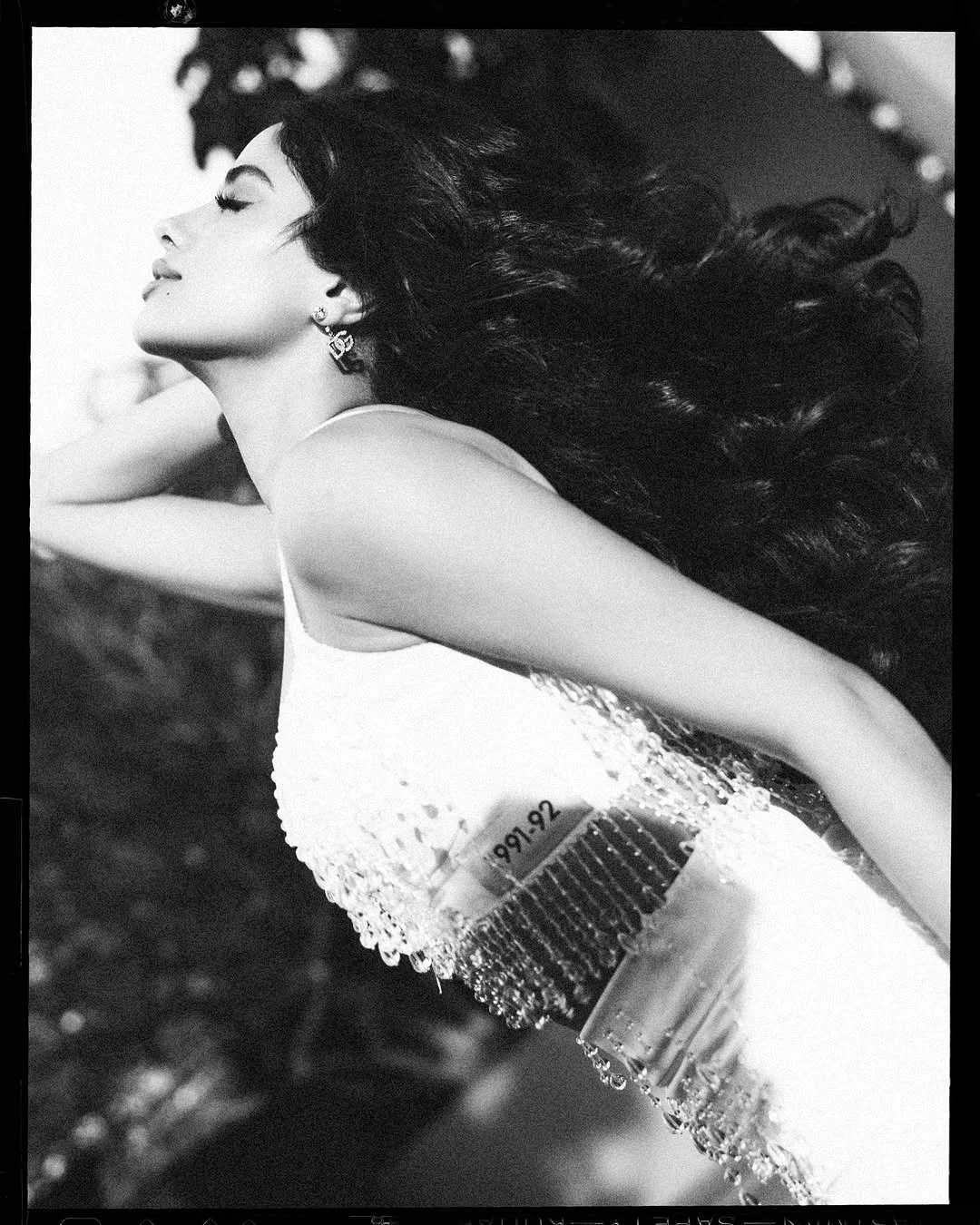 Janhvi Kapoor Elegant her Beauty in White Dress