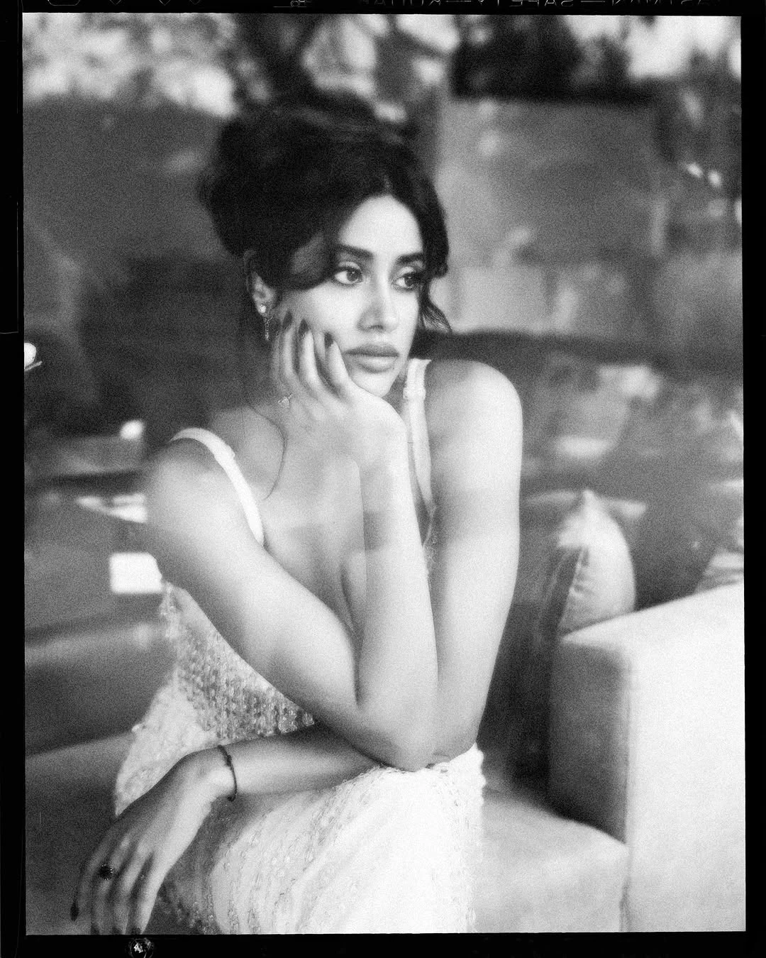 Janhvi Kapoor Elegant her Beauty in White Dress