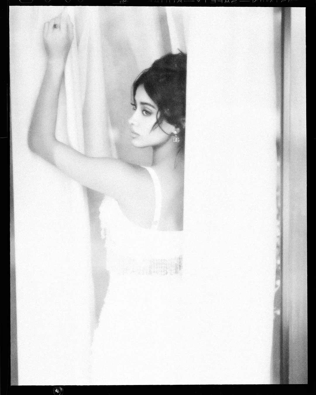 Janhvi Kapoor Elegant her Beauty in White Dress