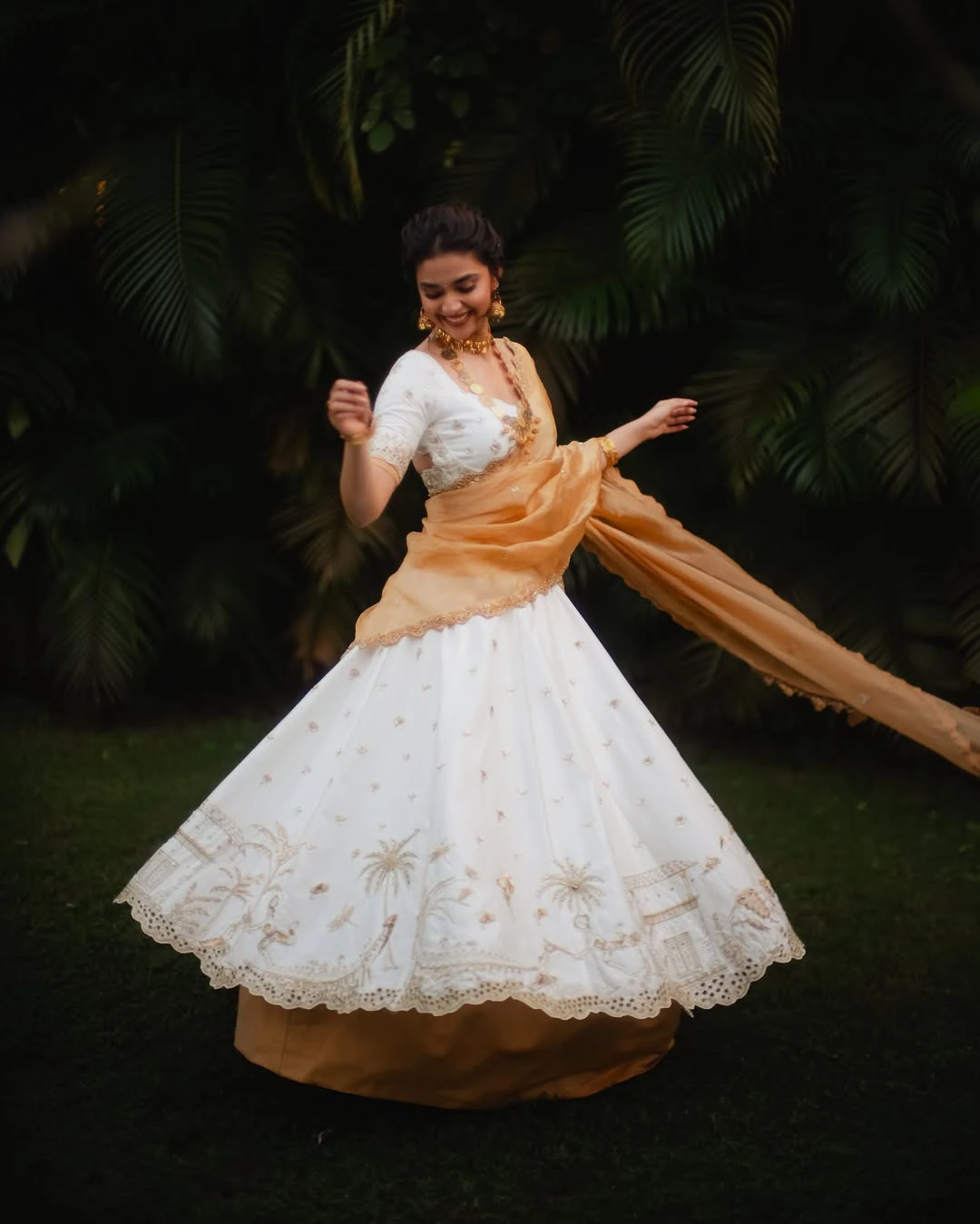 Keerthy Suresh Antony Thattil Wedding Reception Photos