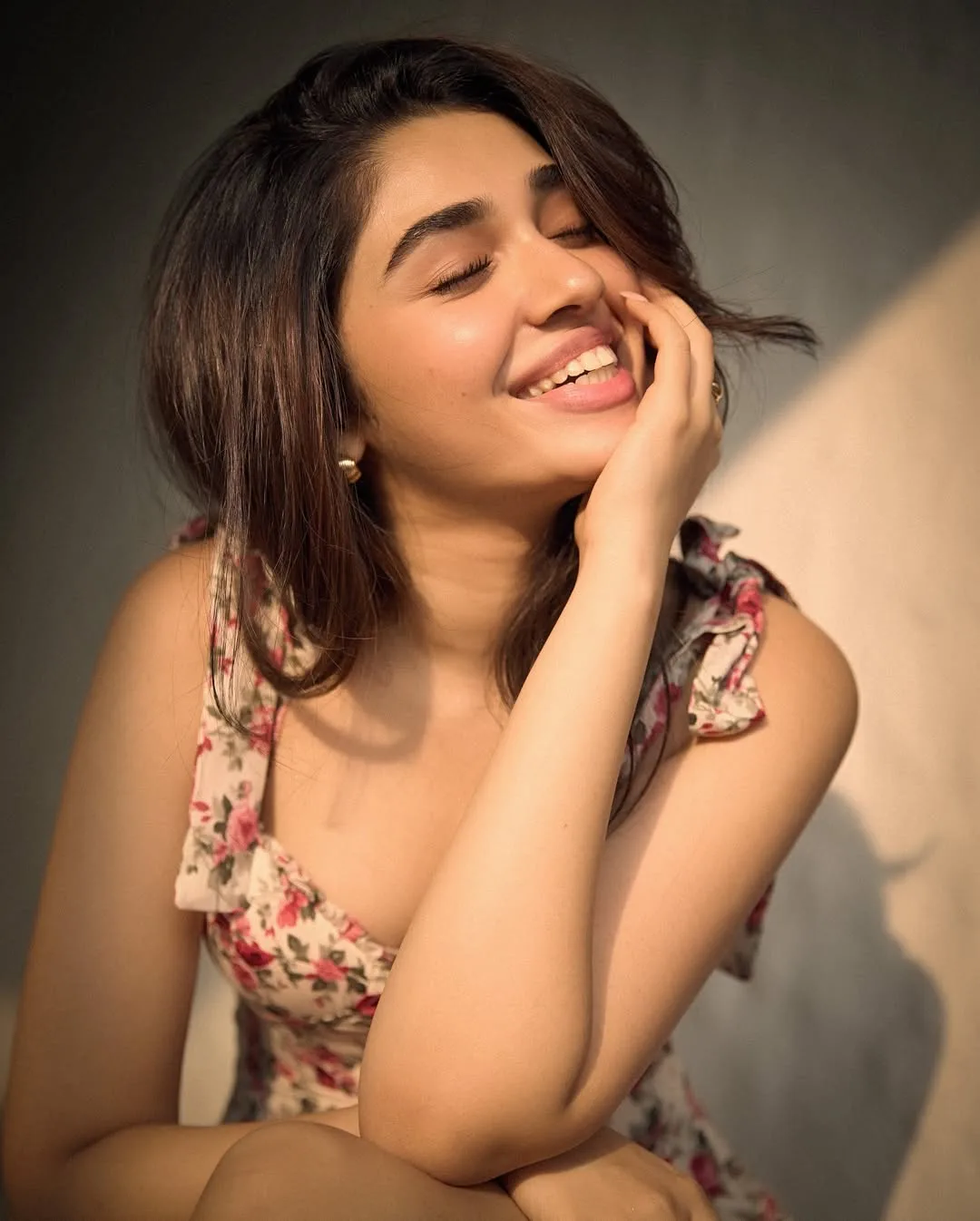 Krithi Shetty shows her Beauty in Sun Light