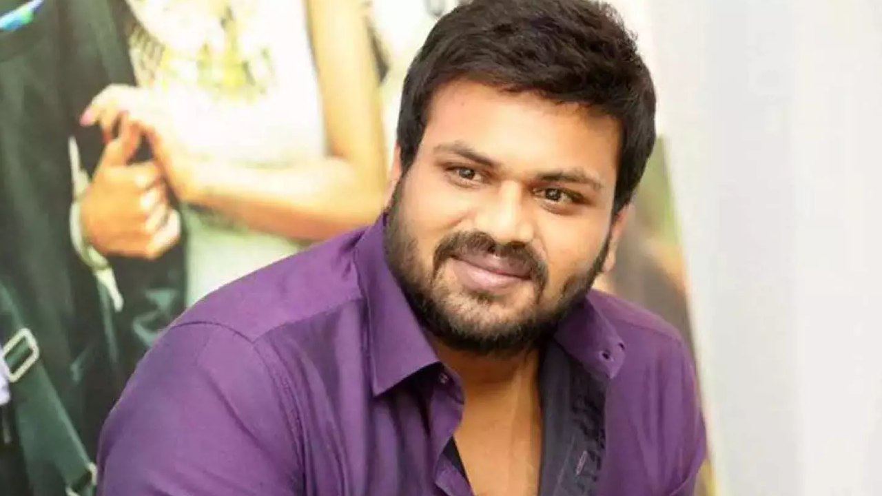 Manchu Manoj : నేనొక్కడినే వస్తా.. కూర్చోని మాట్లాడుకుందాం.. మంచు మనోజ్ పోస్ట్ వైరల్.. Manchu Manoj : నేనొక్కడినే వస్తా.. కూర్చోని మాట్లాడుకుందాం.. మంచు మనోజ్ పోస్ట్ వైరల్..