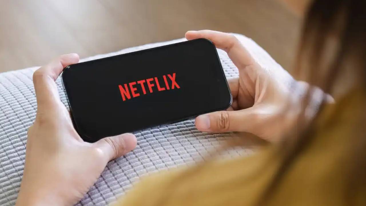 Netflix increases prices 