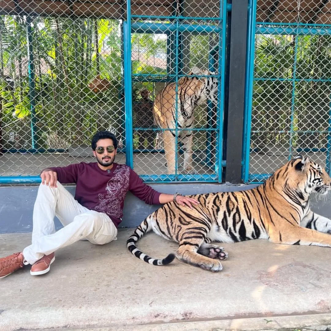 Karthika Deepam Nirupam Paritala with Tigers