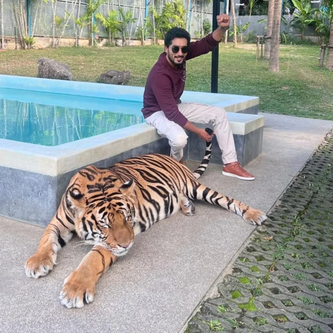 Karthika Deepam Nirupam Paritala with Tigers