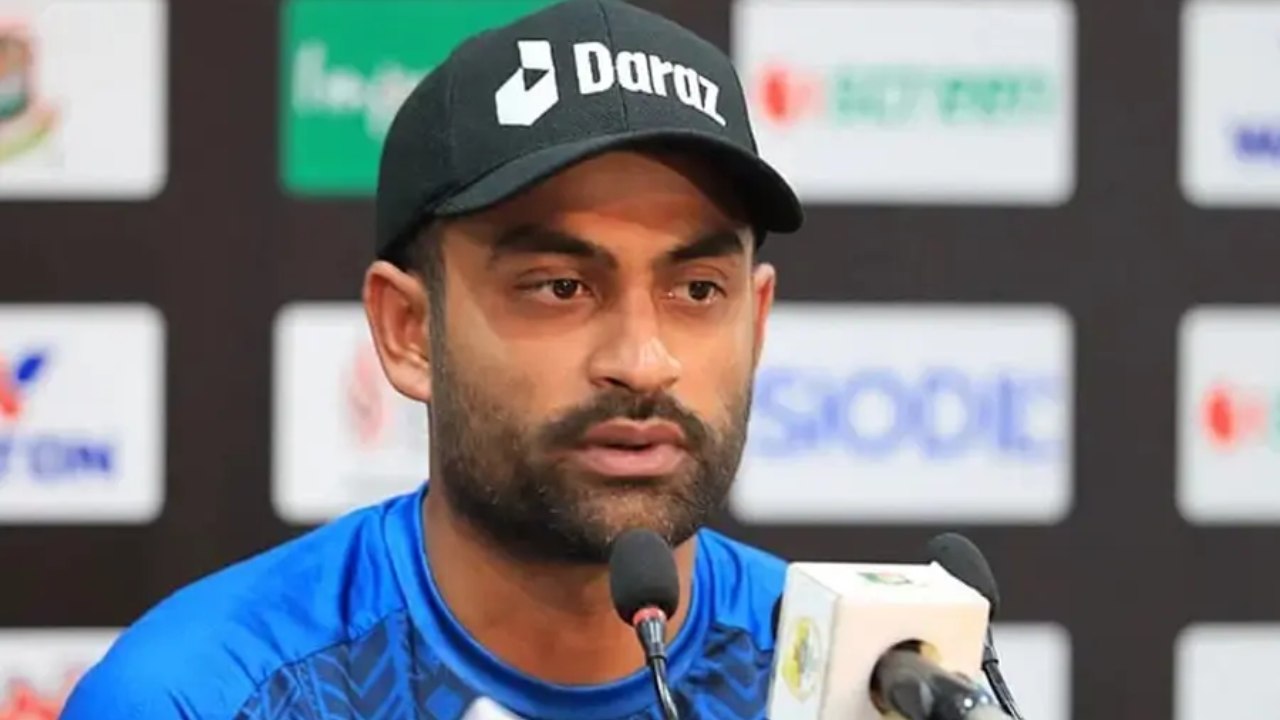 Tamim Iqbal : ఛాంపియన్స్ ట్రోఫీకి ముందు బంగ్లాదేశ్కు భారీ షాక్.. రెండో సారి అంతర్జాతీయ క్రికెట్కు రిటైర్మెంట్ ప్రకటించిన స్టార్ క్రికెటర్.. Tamim Iqbal : ఛాంపియన్స్ ట్రోఫీకి ముందు బంగ్లాదేశ్కు భారీ షాక్.. రెండో సారి అంతర్జాతీయ క్రికెట్కు రిటైర్మెంట్ ప్రకటించిన స్టార్ క్రికెటర్..
