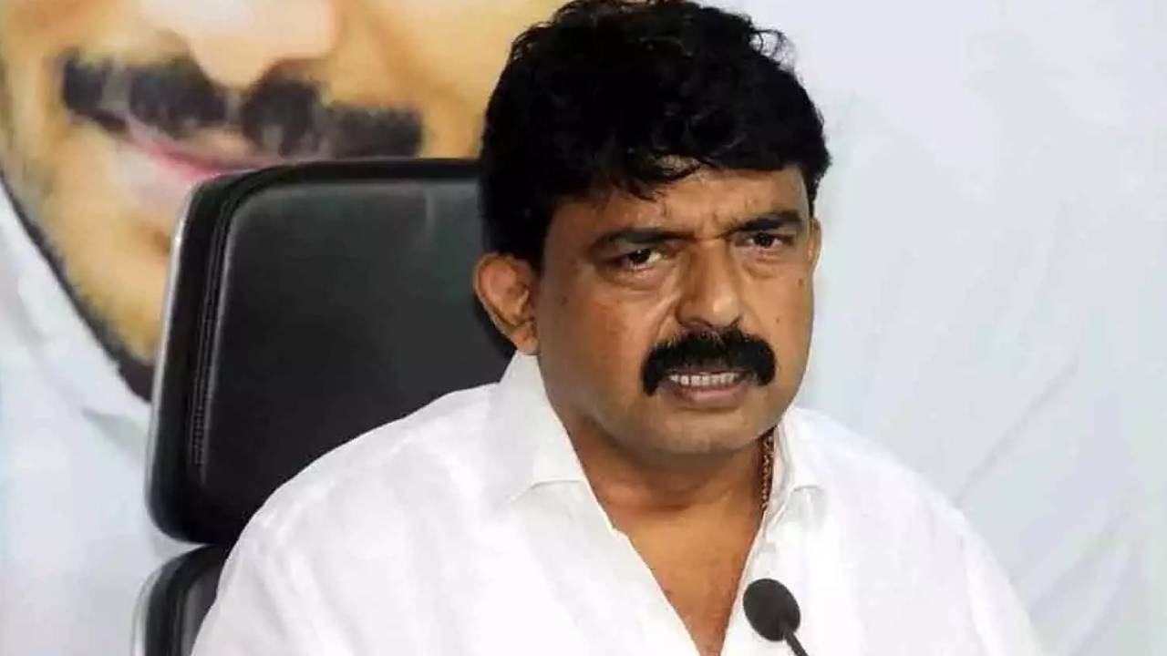 Perni Nani : ఆంధ్రప్రదేశ్ మాజీ మంత్రి పేర్ని నానిపై కేసు నమోదు Perni Nani : ఆంధ్రప్రదేశ్ మాజీ మంత్రి పేర్ని నానిపై కేసు నమోదు