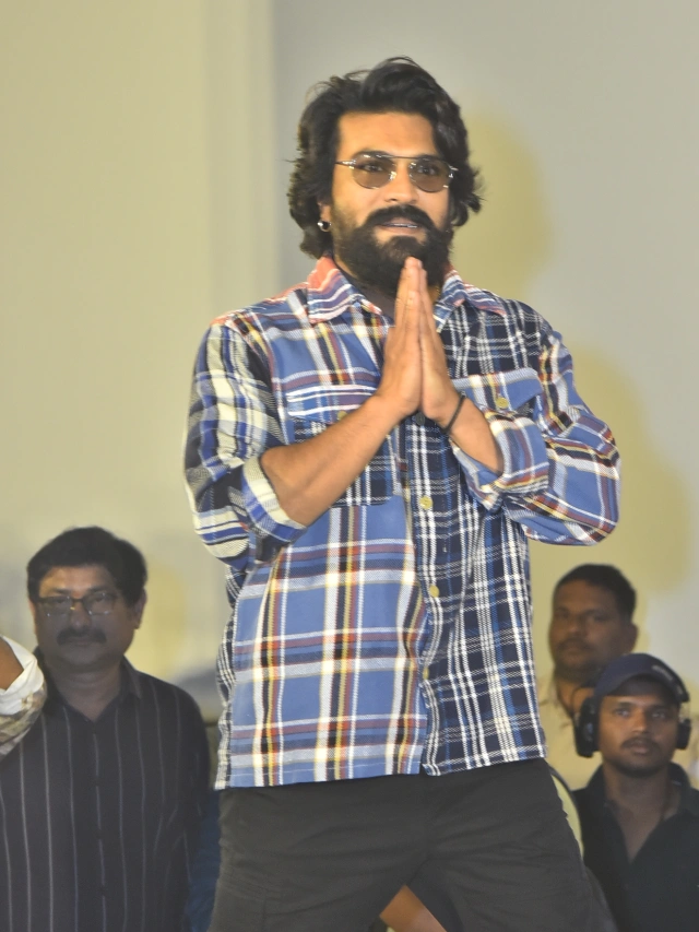 Ram Charan Looks in Game Changer Trailer launch Event