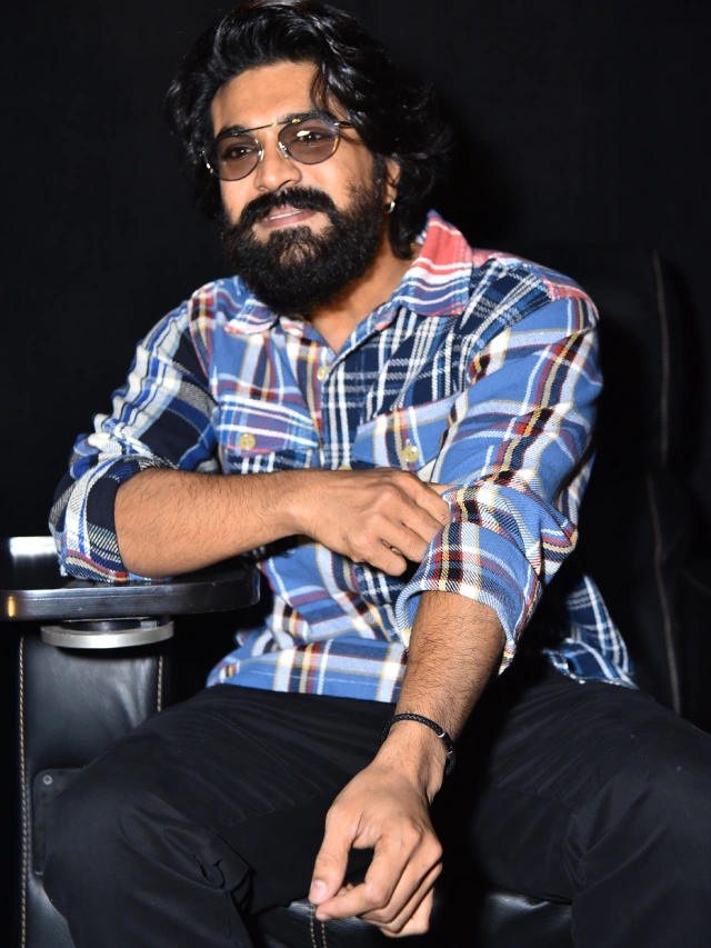 Ram Charan Looks in Game Changer Trailer launch Event