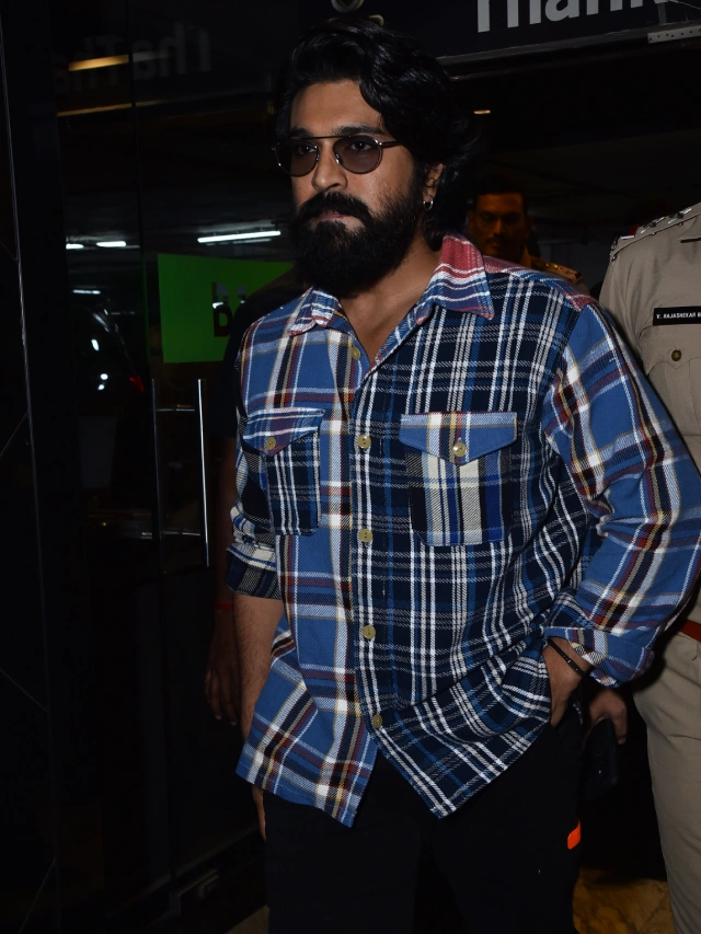Ram Charan Looks in Game Changer Trailer launch Event