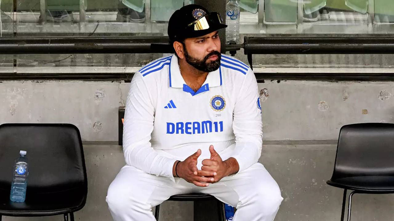 Rohit Sharma: నేనా.. రిటైర్మెంటా..? సిడ్నీ టెస్టులో ఆడకపోవడంపై తొలిసారి స్పందించిన రోహిత్ శర్మ Rohit Sharma: నేనా.. రిటైర్మెంటా..? సిడ్నీ టెస్టులో ఆడకపోవడంపై తొలిసారి స్పందించిన రోహిత్ శర్మ