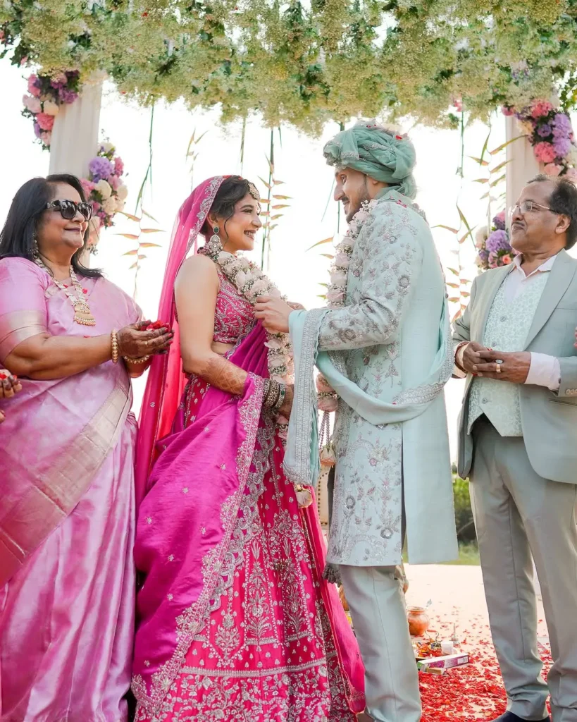 Sakshi Agarwal Married her Boy Friend Navneet in Goa Photos goes Viral  