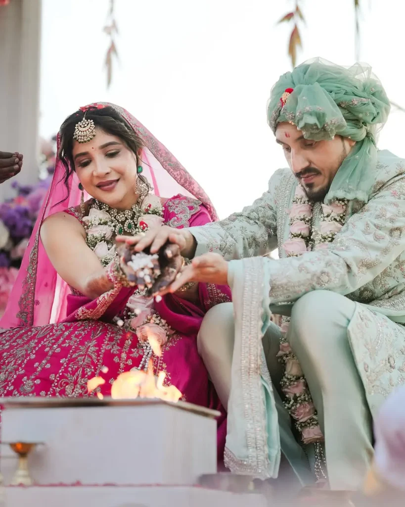 Sakshi Agarwal Married her Boy Friend Navneet in Goa Photos goes Viral  