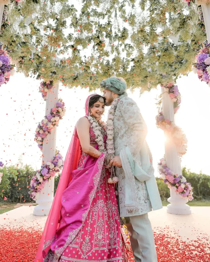 Sakshi Agarwal Married her Boy Friend Navneet in Goa Photos goes Viral  