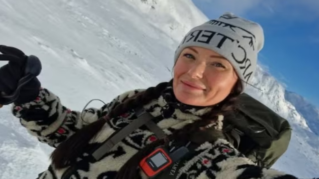 Scottish hiker detained in New Delhi 