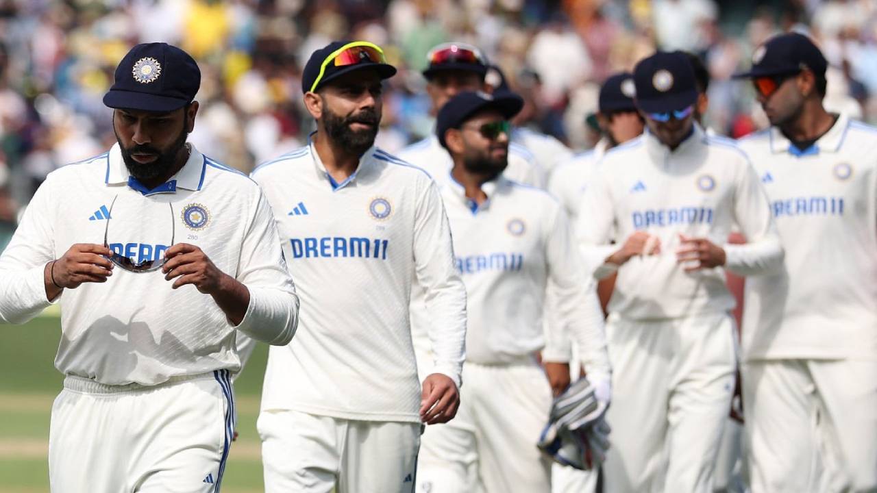 IND vs AUS: చేతులెత్తేసిన టీమిండియా.. ఐదో టెస్టులోనూ ఓటమి.. డబ్ల్యూటీసీ ఫైనల్కు ఆస్ట్రేలియా IND vs AUS: చేతులెత్తేసిన టీమిండియా.. ఐదో టెస్టులోనూ ఓటమి.. డబ్ల్యూటీసీ ఫైనల్కు ఆస్ట్రేలియా